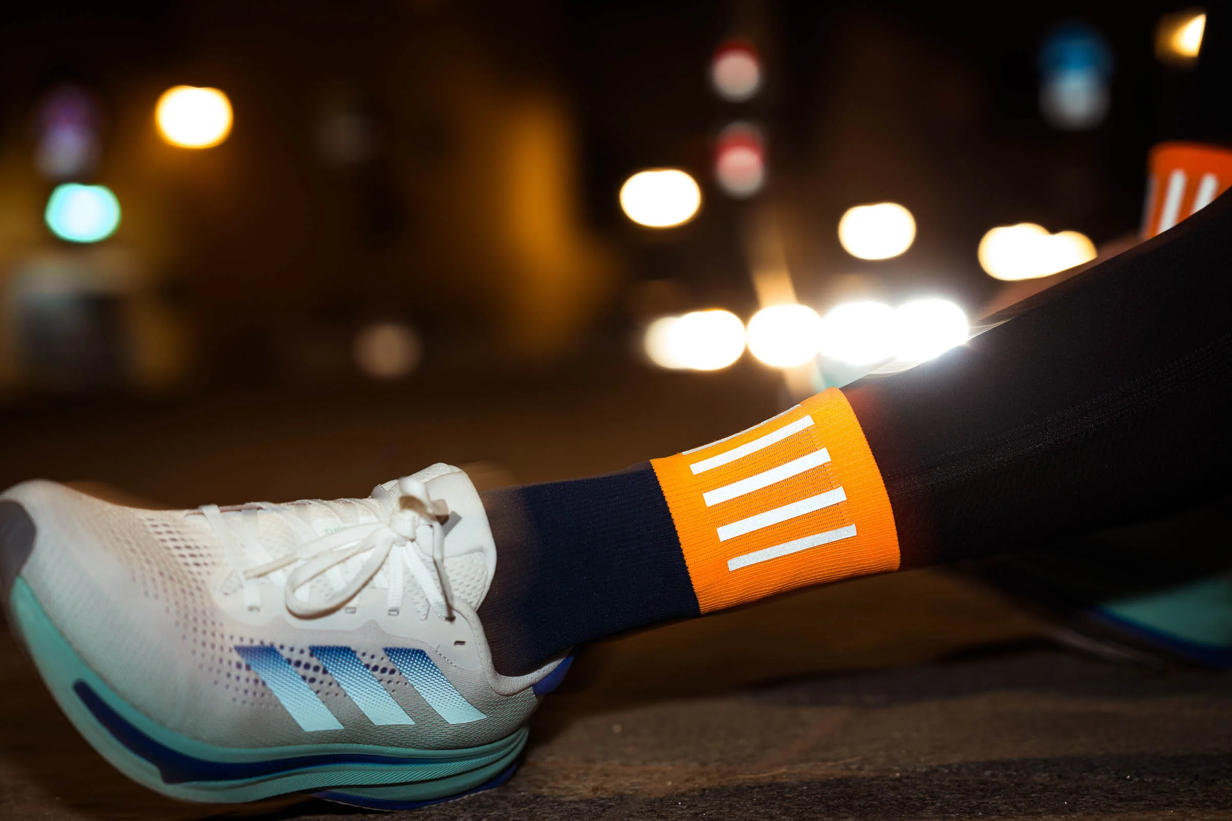 Incylence Socks High-Viz V3 Blue Orange - Image 5