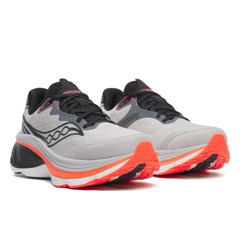 Saucony Hurricane 26